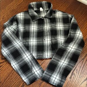 Plaid Black and White Cropped Shirt